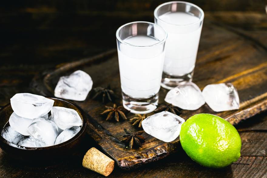 Rakıyı ‘kapısız’ içelim