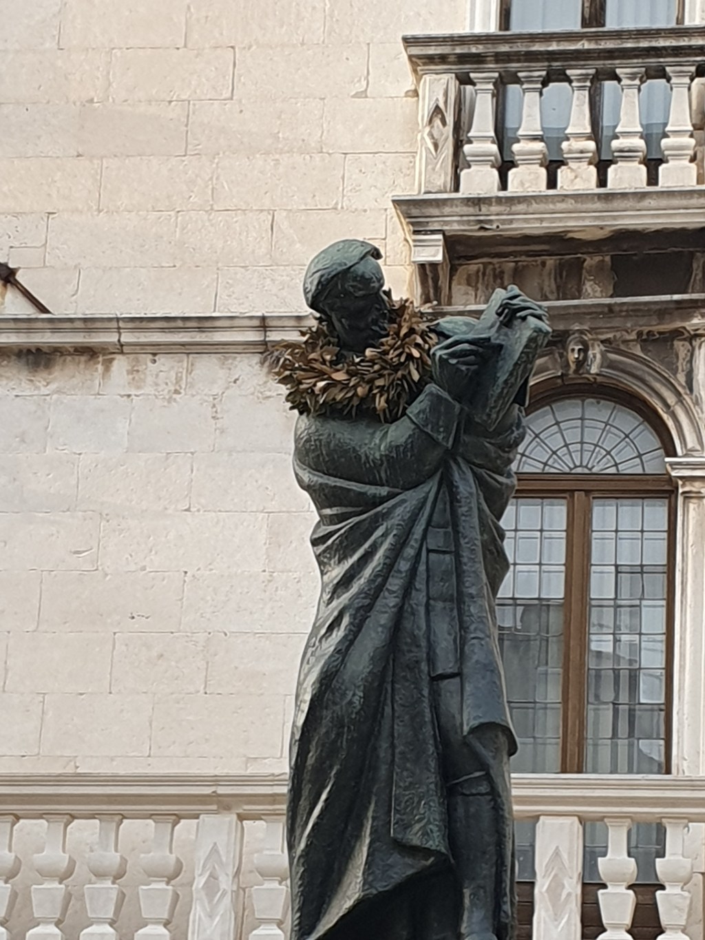 Üsküdar’dan Tarlabaşı’na Pessoa